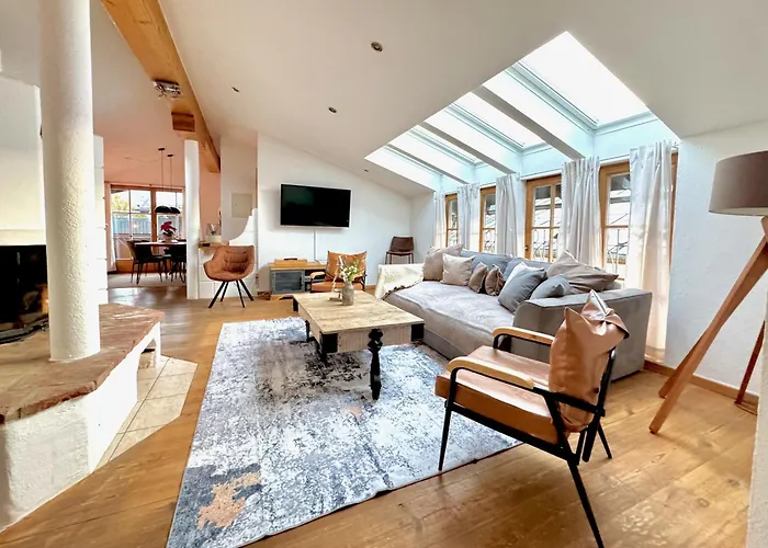 Belle Kitz Im Zentrum By Belle *