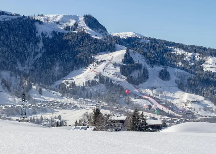 Belle Kitz Im Zentrum By Belle *